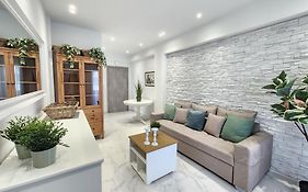 Miracle Luxury Suites
